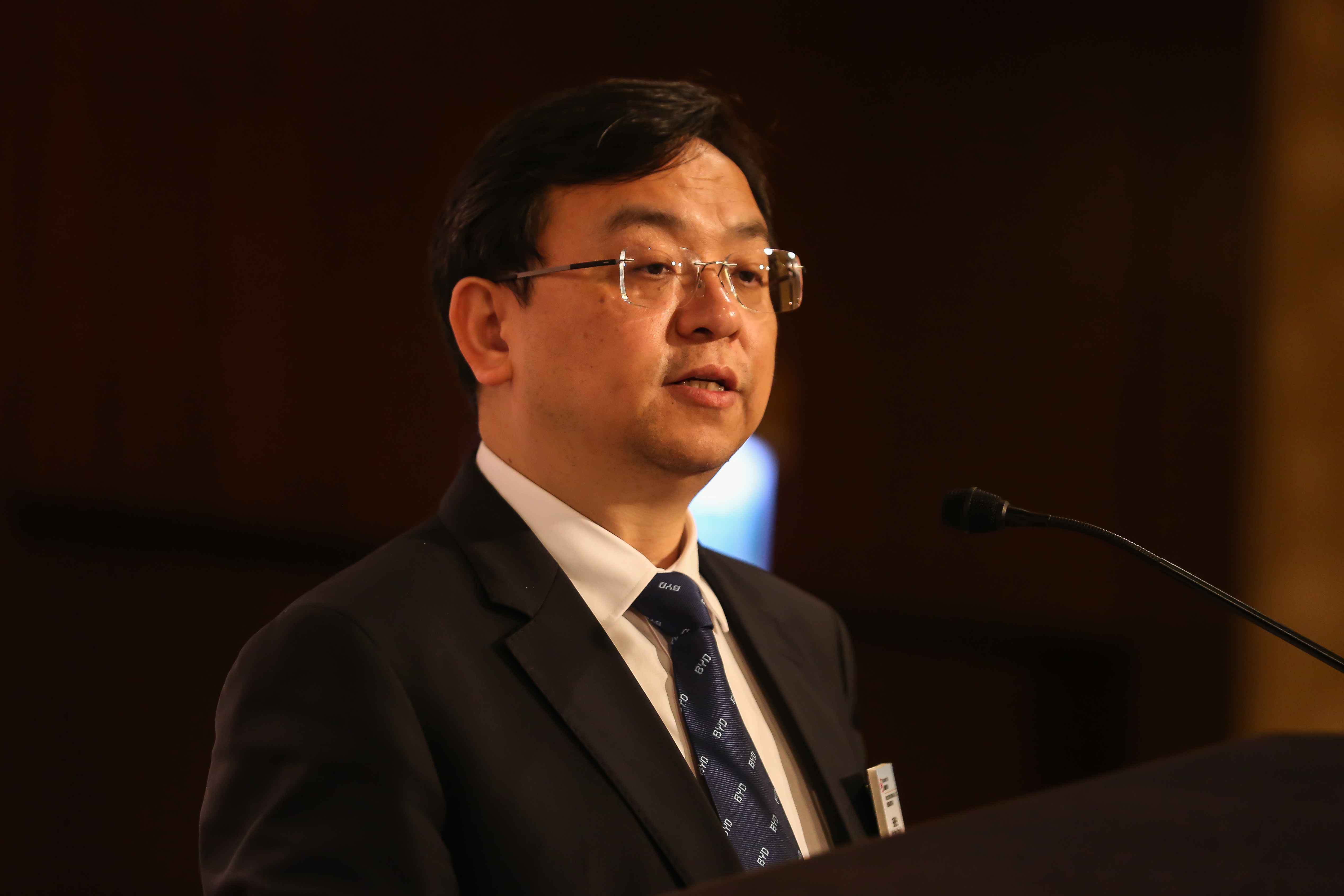 2022中国经济年度人物—《比亚迪董事长 王传福》 - 哔哩哔哩